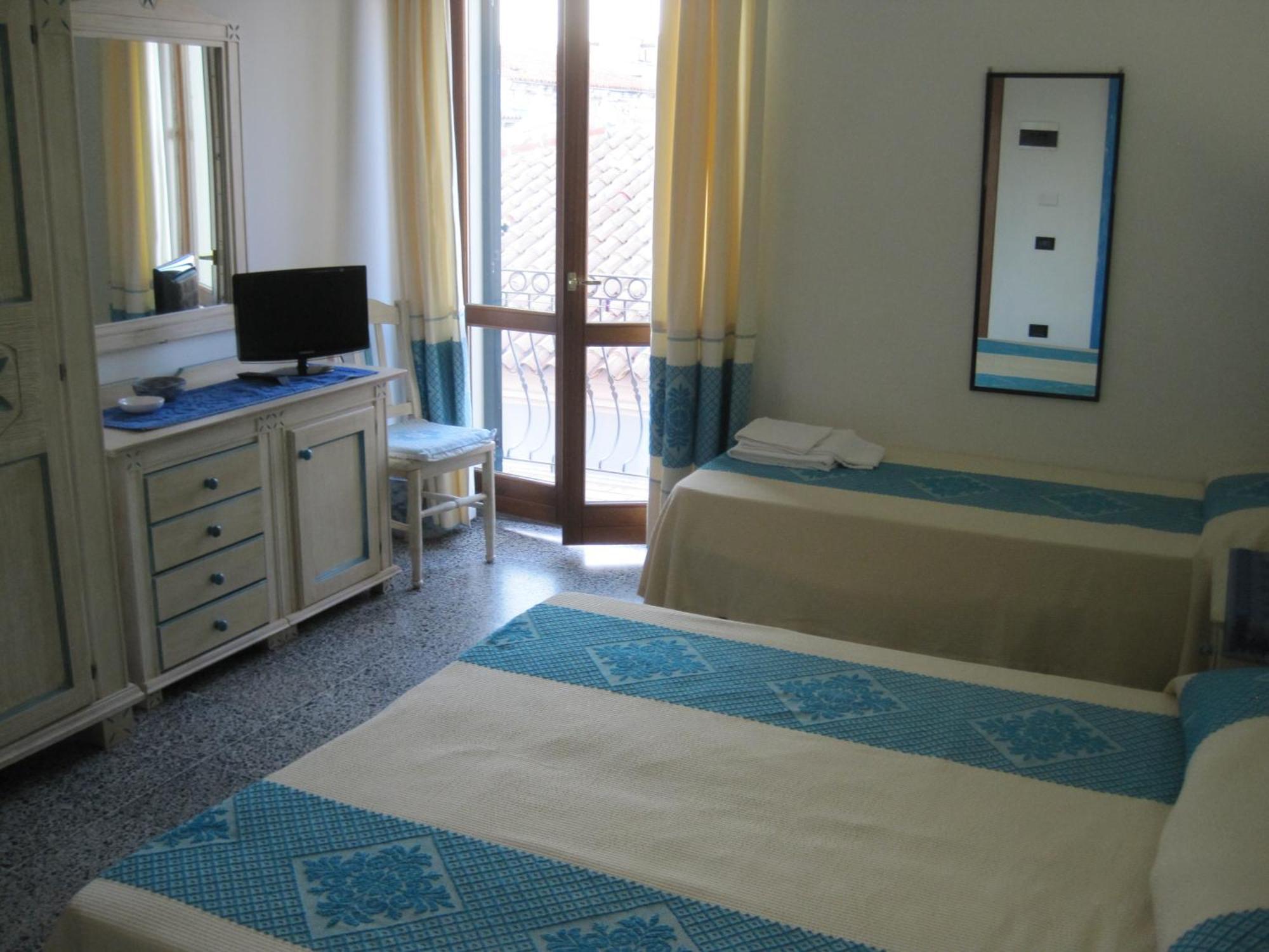 Hotel Moderno Santa Teresa Gallura Δωμάτιο φωτογραφία