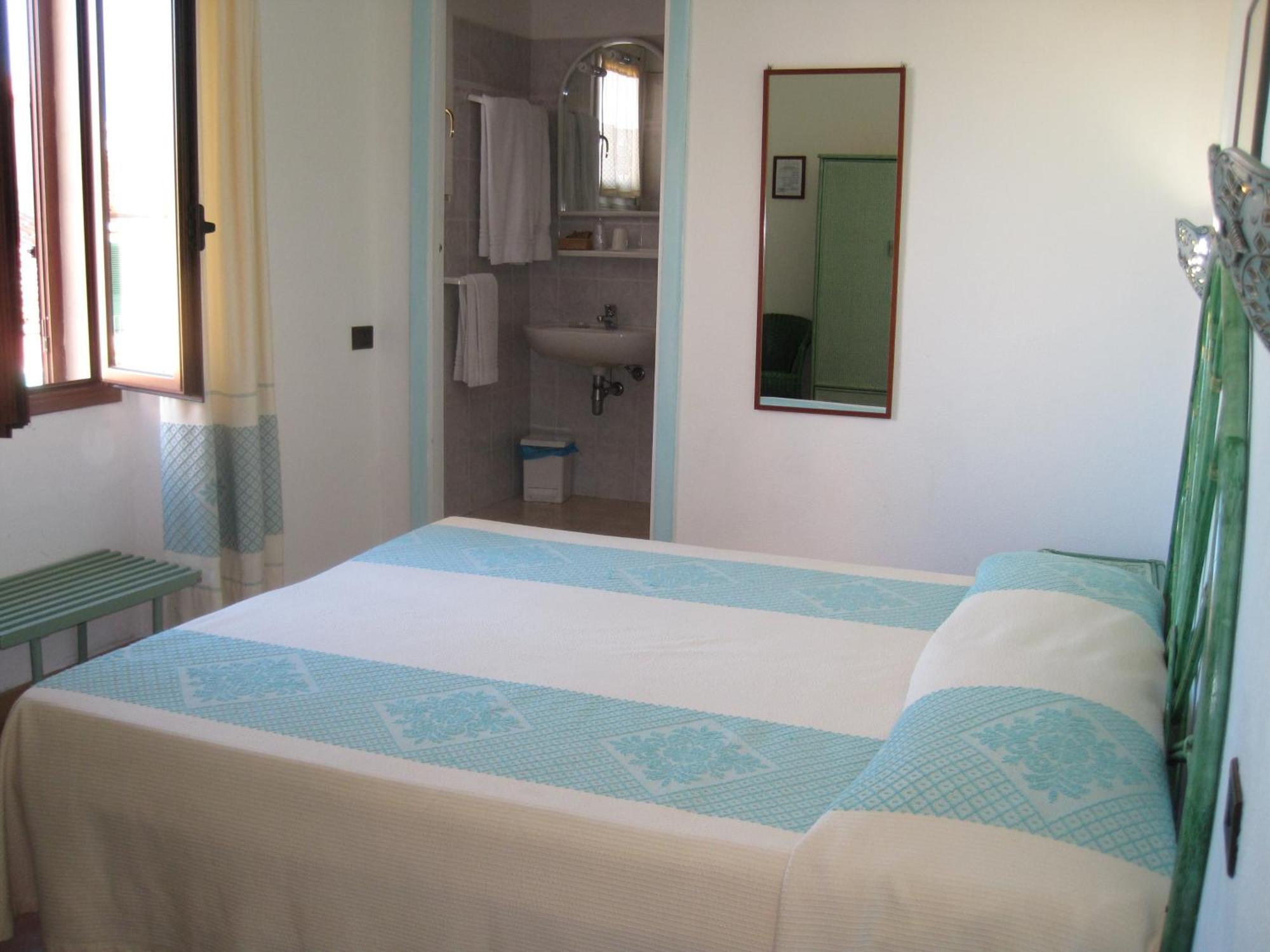 Hotel Moderno Santa Teresa Gallura Δωμάτιο φωτογραφία
